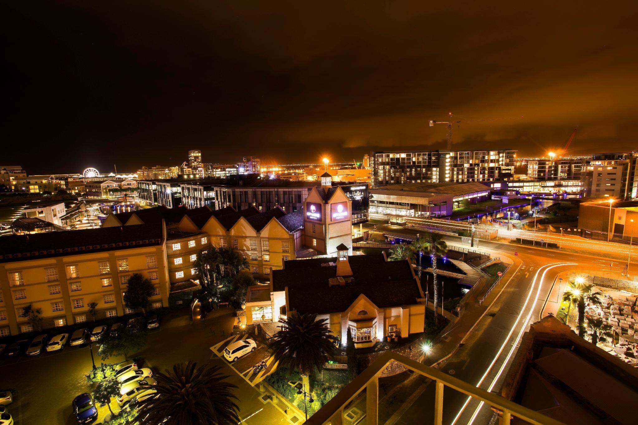 Onomo Hotel Waterfront Cape Town Exterior photo